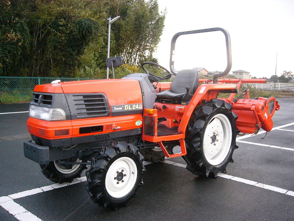 クボタ トラクター 写真