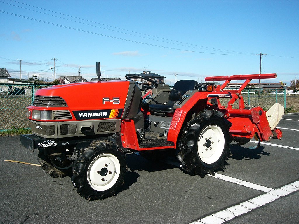 ヤンマー トラクター 写真