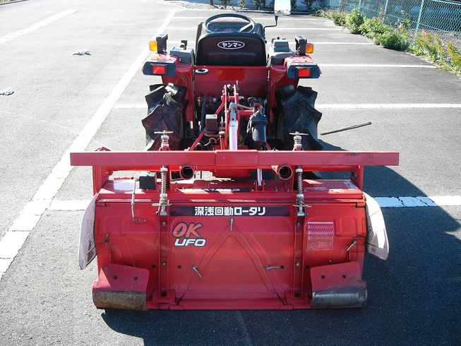 トラクター F-5 写真２