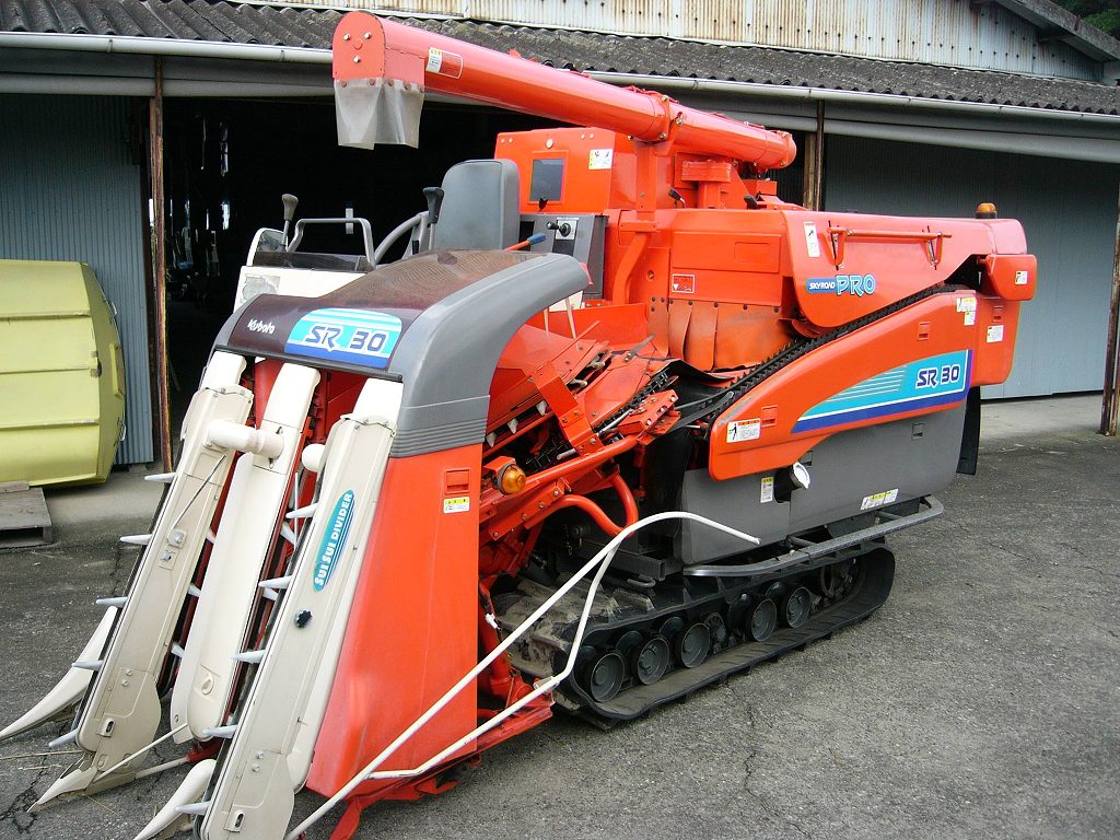 クボタ コンバイン 写真