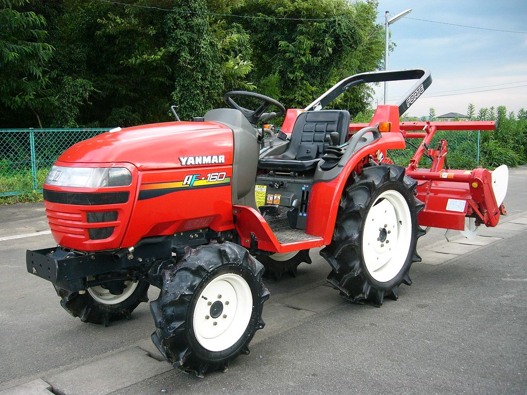 ヤンマー トラクター 写真