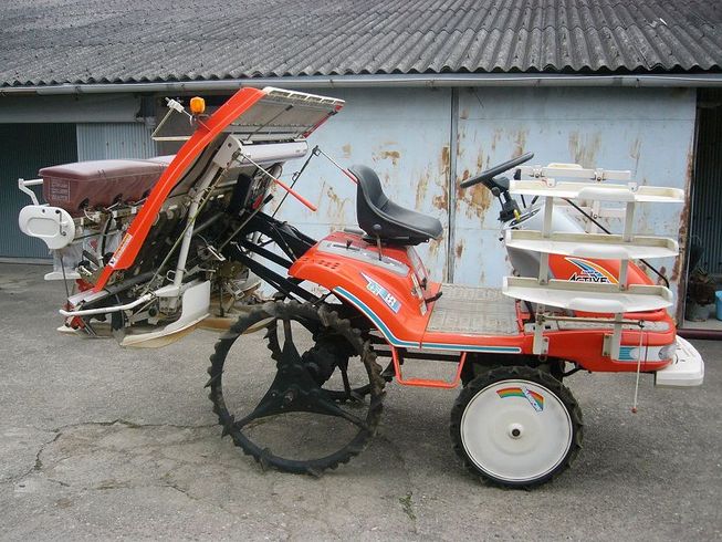 田植機 SPA55ASMIF 写真３