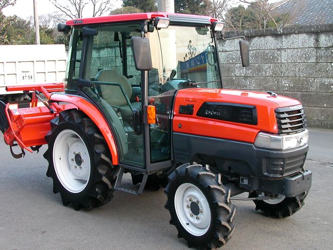 クボタ トラクター 写真