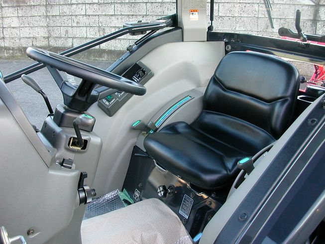 トラクター US-334 写真３