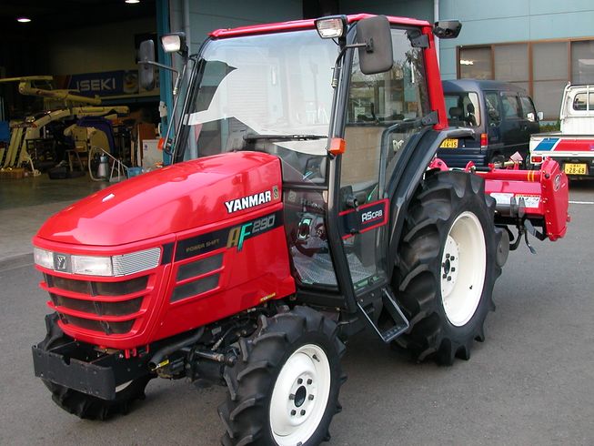 ヤンマー トラクター 写真