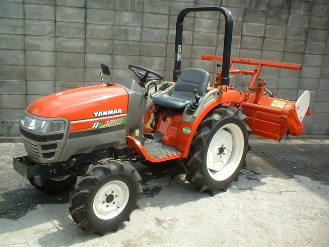 ヤンマー トラクター 写真