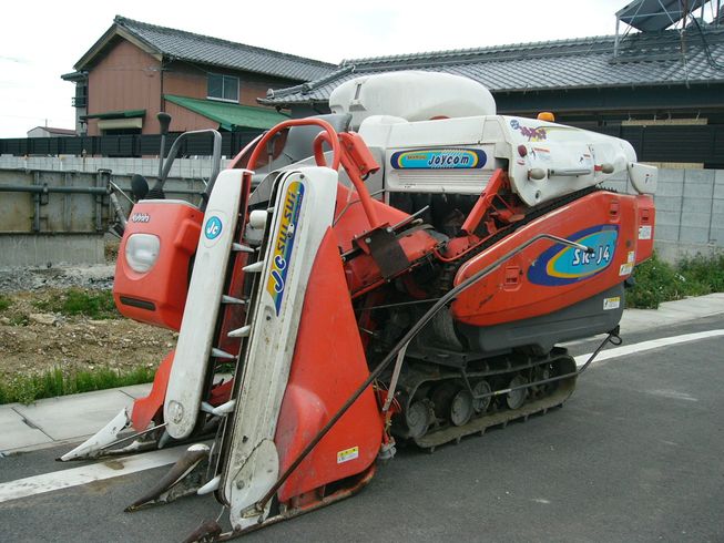 クボタ コンバイン 写真