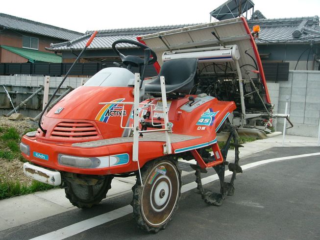 クボタ 田植機 写真