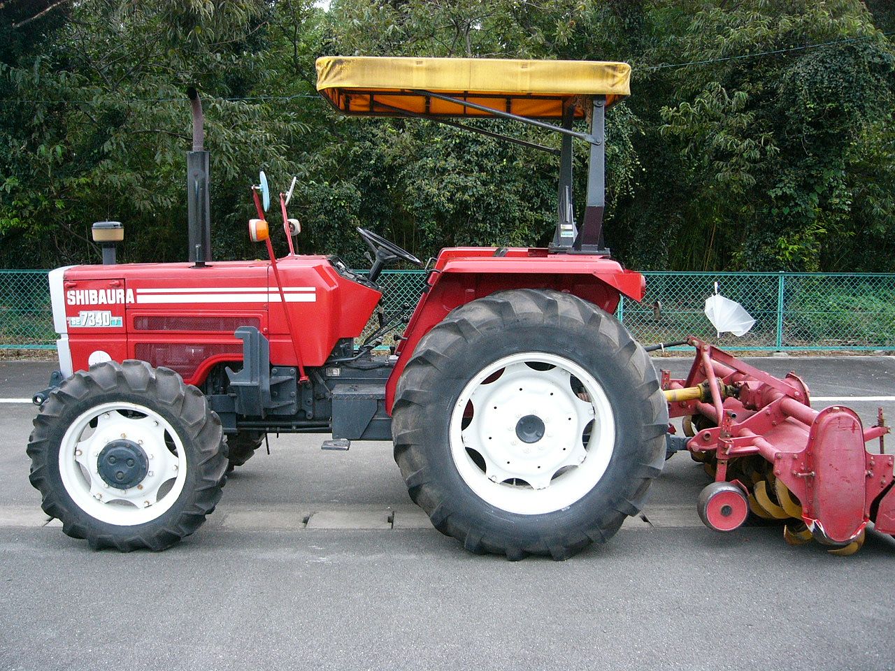 トラクター ＳＥ7340Ｔ 写真４