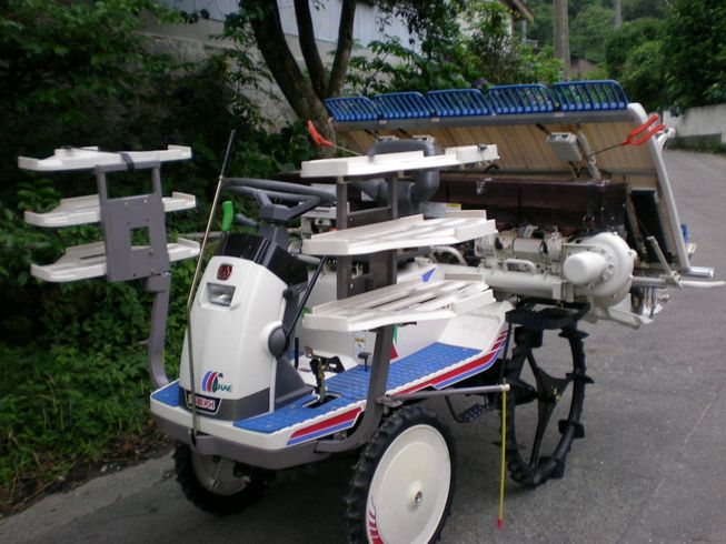 イセキ 田植機 写真