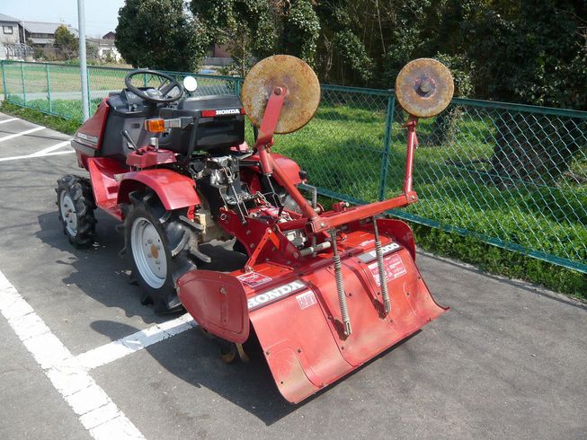 トラクター ＭＩＧＨＴＹ13Ｒ 写真３