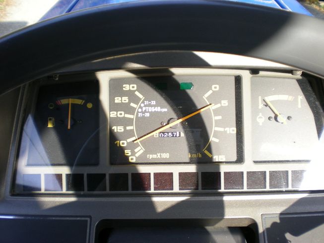 トラクター TG31F-UK 写真６