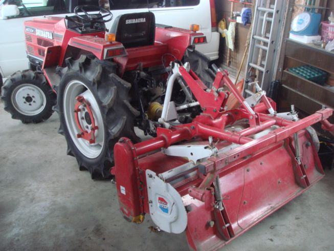 SHIBAURA　シバウラ　 トラクター 写真
