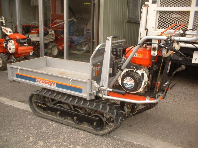 ヤンマー 運搬機 写真