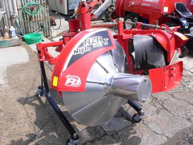 ニプロ 畦塗機 写真