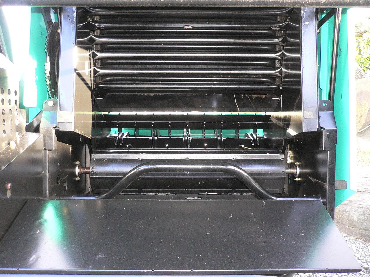 自走ロールべーラー SR-611 写真６