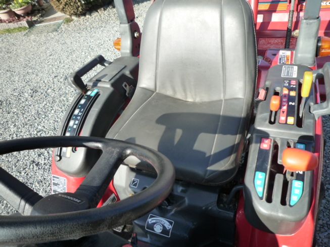 トラクター ＴＸ１３０ 写真６