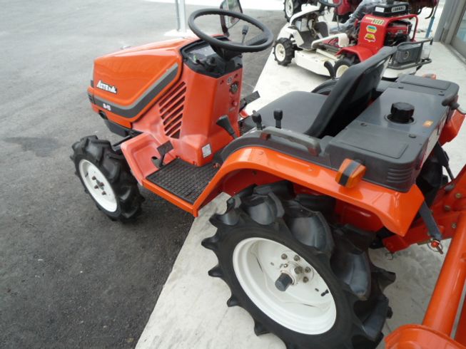 トラクター A-13 写真４