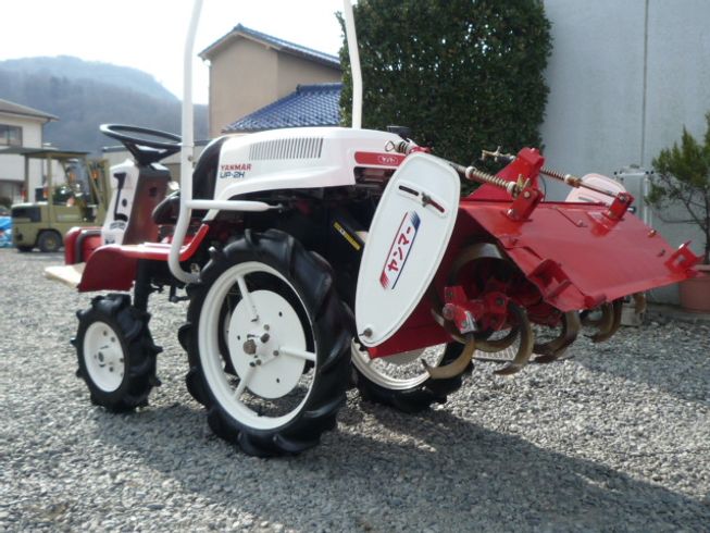 トラクター ＵＰ－２Ｈ 写真３