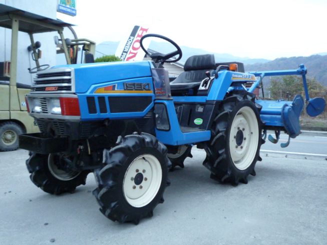 イセキ トラクター 写真