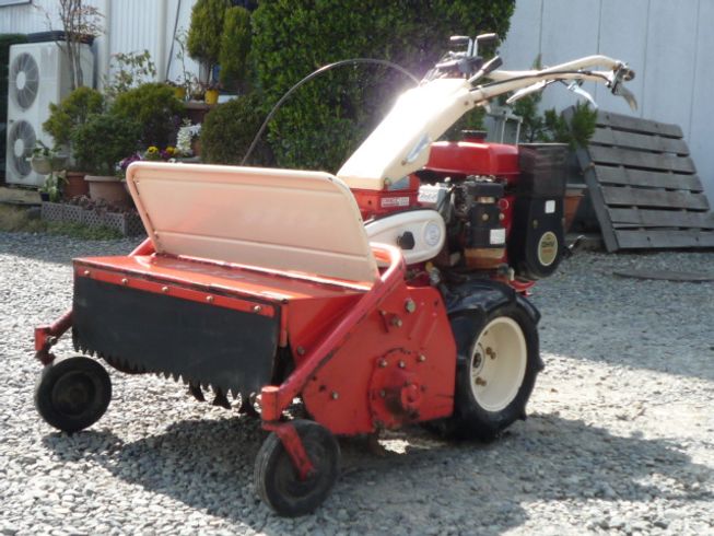 草刈機 ＡＲ７００ 写真２