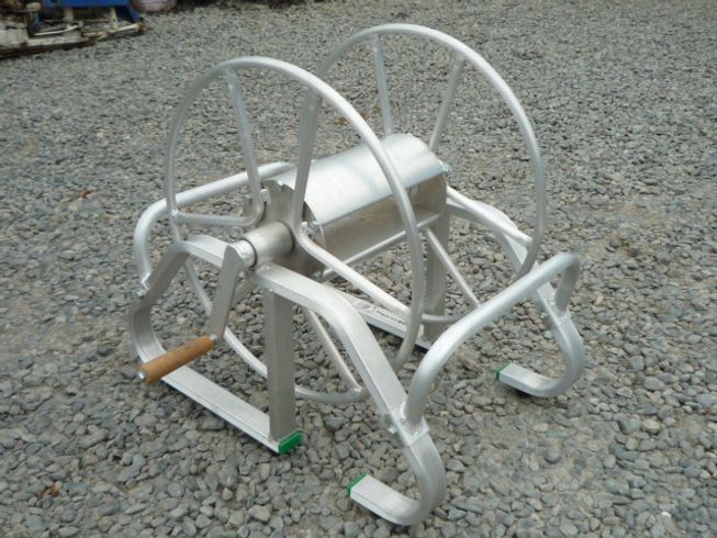 昭和ブリッジ ホース巻取り機 写真