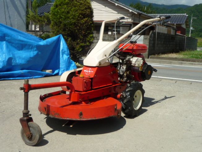 サンケー 草刈機 写真