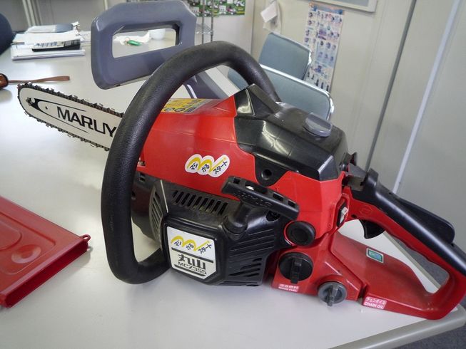 チェーンソー MCZ355 写真３
