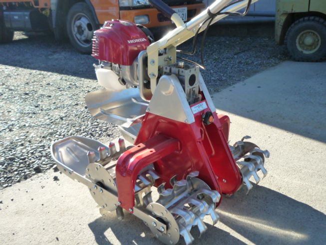 除草機 ＴＧ－ＥＳ（ガソリンエンジンタイプ） 写真４