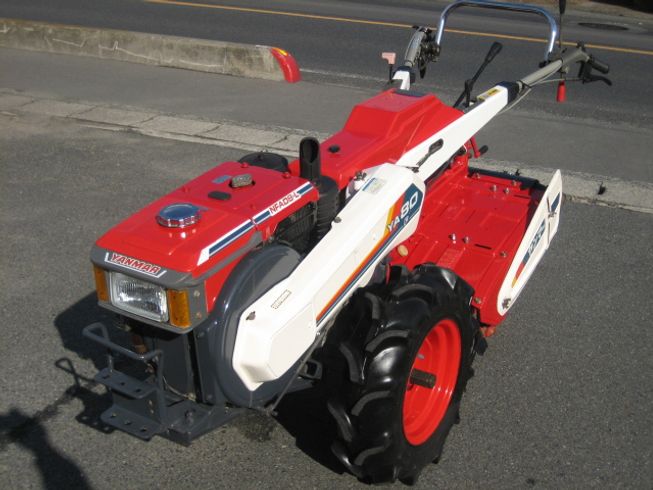 ヤンマー 耕運機 写真