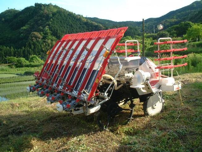 田植機 RR8PWUF 写真４
