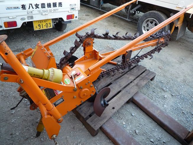 川辺 トレンチャー 写真