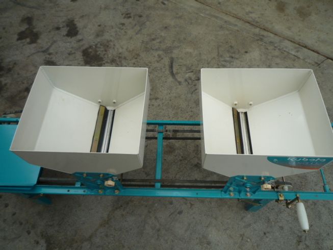 播種機 ＳＲ-11Ｅ 写真３