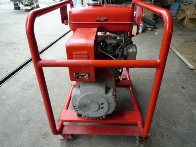 発電機 ＥＧ1500 写真２