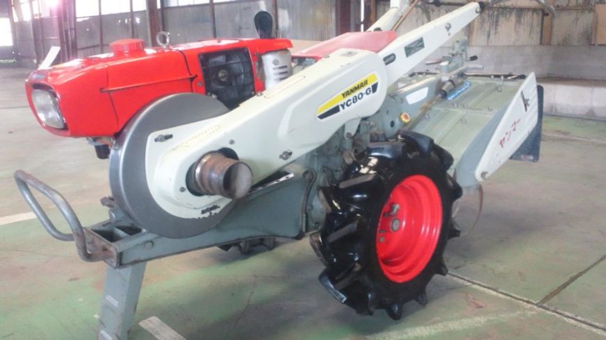 ヤンマー 耕運機 写真