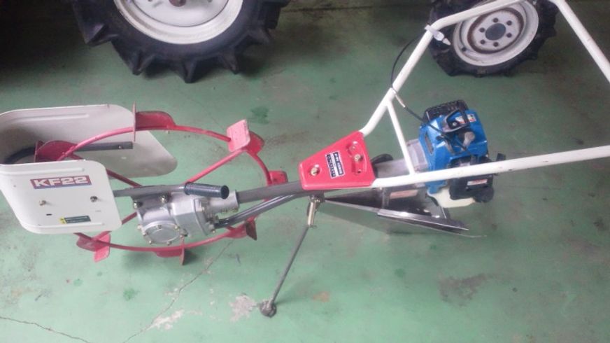 溝切機 KF22 写真２