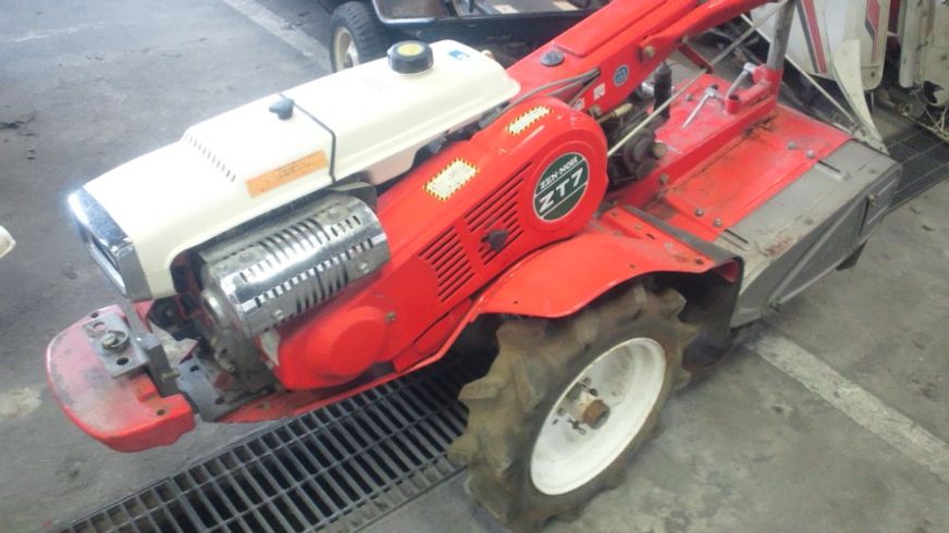 クボタ 耕運機 写真