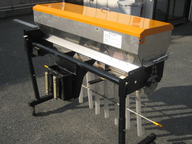 肥料散布機 PU140 写真４