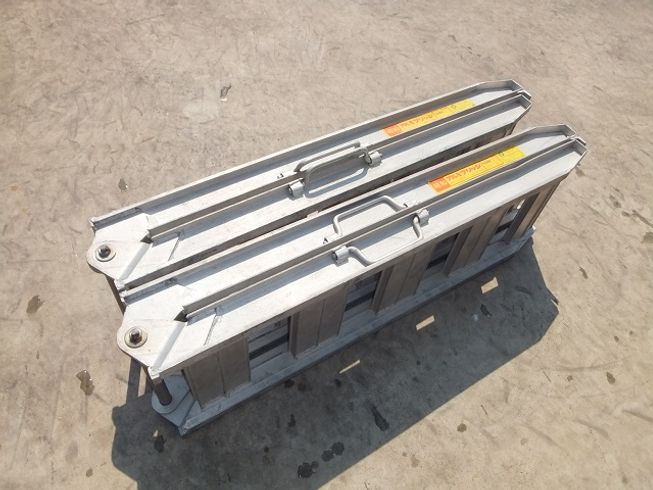 アルミブリッジ NSBW-240-30-0.8 写真４