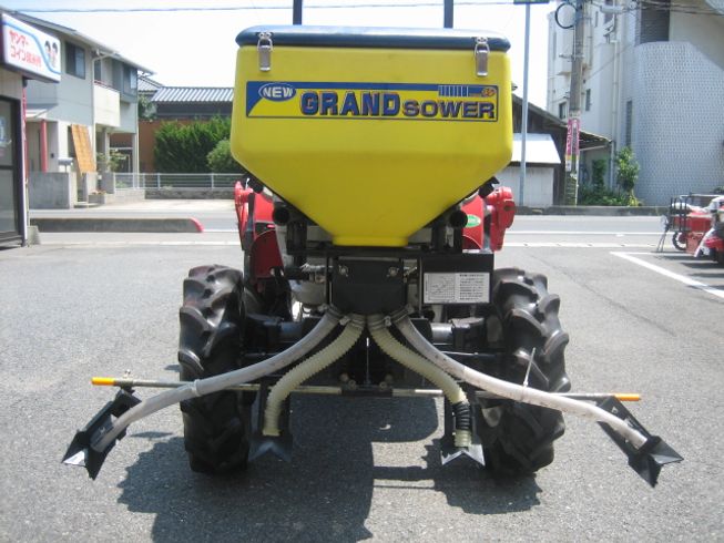 タイショー 肥料散布機 写真
