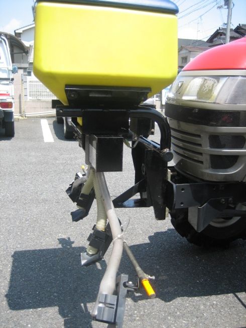 肥料散布機 AS-40 F 写真３