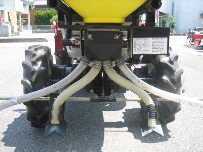 肥料散布機 AS-40 F 写真２