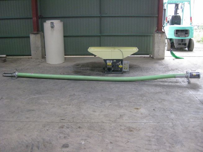 モミ受けホッパー  LH-45D2型 写真３