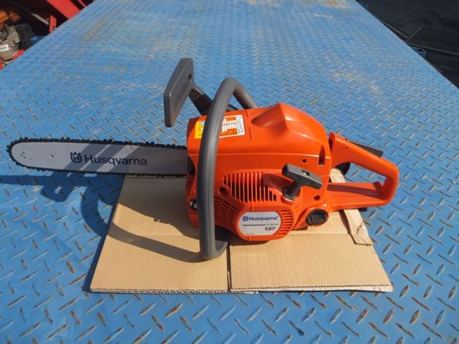 ハスクバーナ チェーンソー 写真