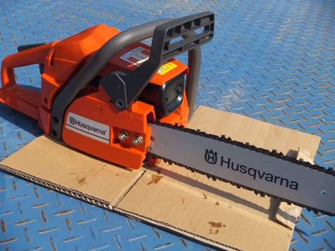 チェーンソー 137 写真４