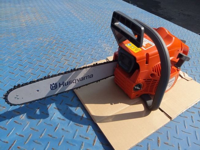 チェーンソー 137 写真２