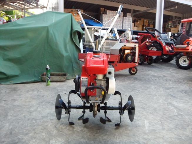 マメトラ 耕運機 写真