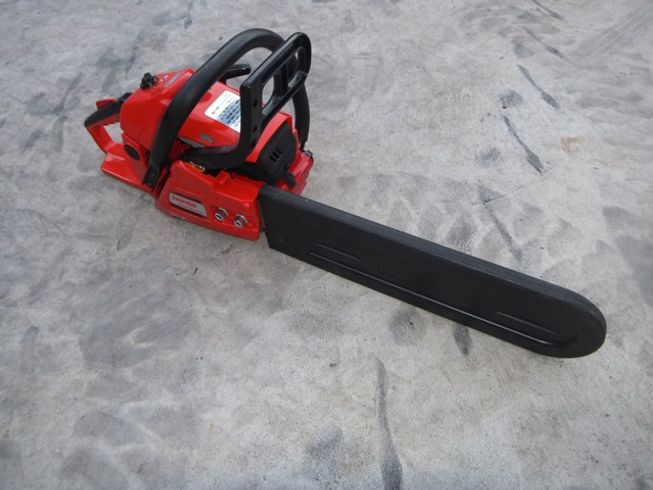 新宮商行 チェーンソー 写真