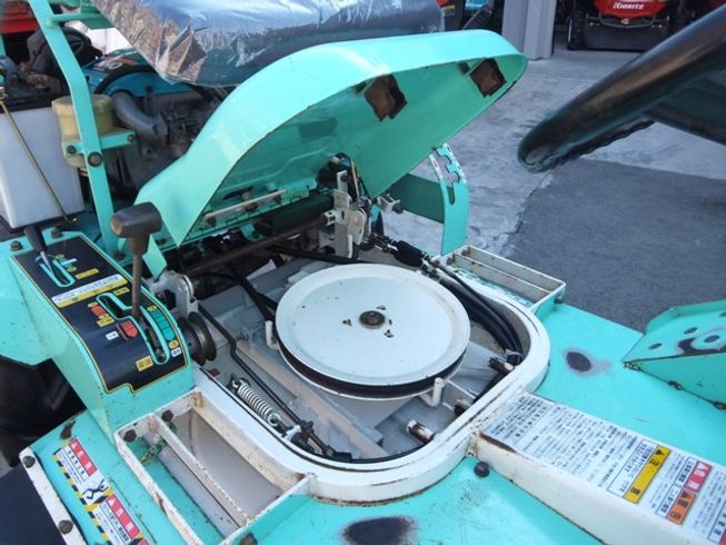 乗用草刈機 SRM831VH 写真４