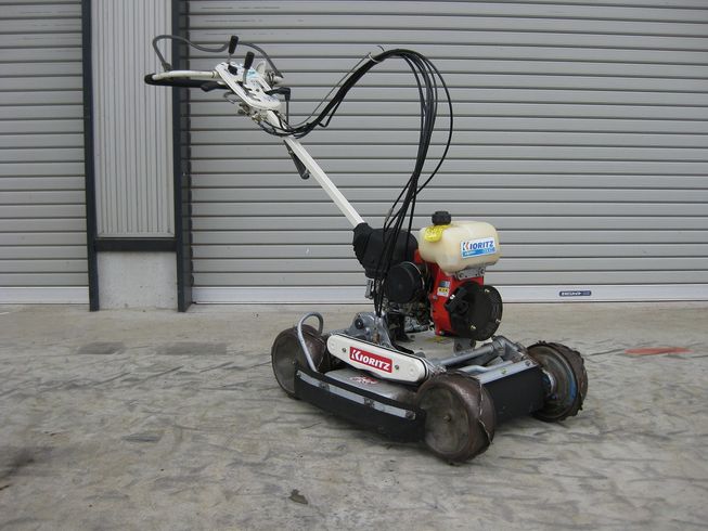 共立 畦草刈機 写真